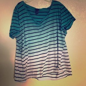 Ombré Teal to white Rue 21+ shirt