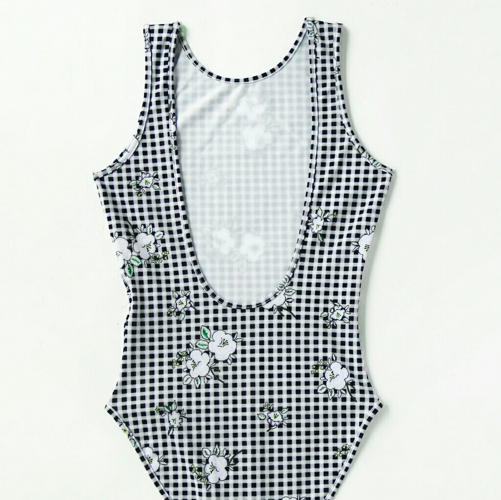🌿CHECKERED FLORAL BODYSUIT🌿🌿 - Picture 2 of 6