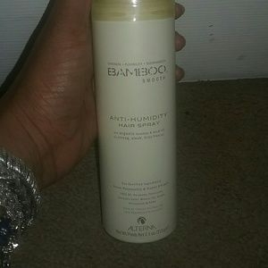 Bamboo smooth anti humidity hair spray