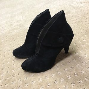 Steven by Steve Madden Loletta black suede boots