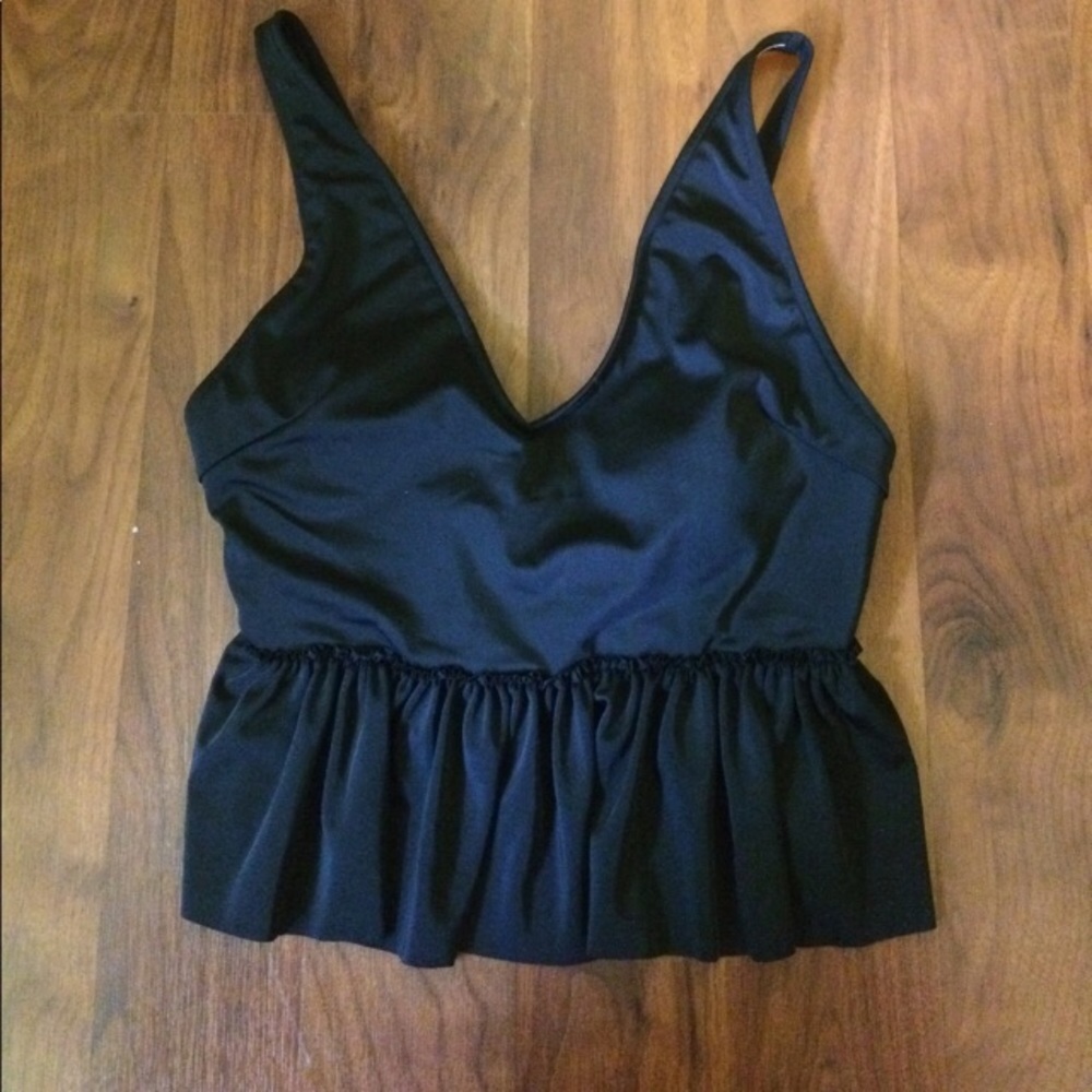 Kortni jeane v neck top