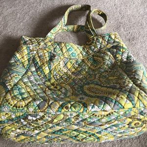 Medium Vera Bradley tote