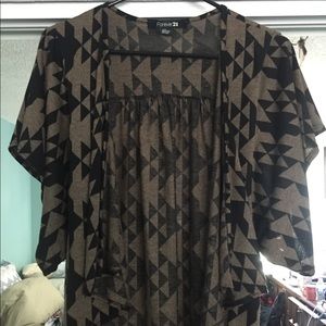 Brown/black short sleeve flowy cardigan