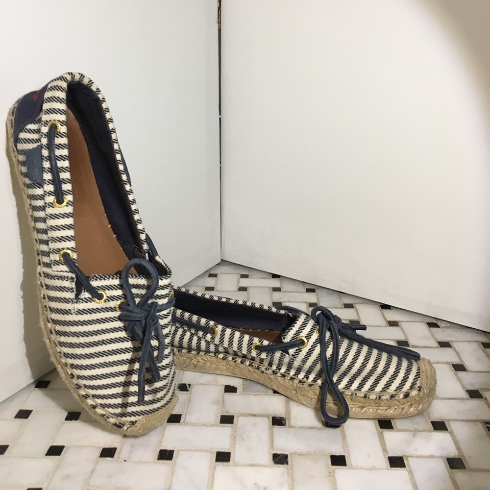 Sperry Topsider Flats (Women size 7.5 US)