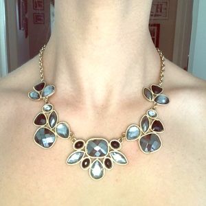Super cute Francesca's statement necklace.