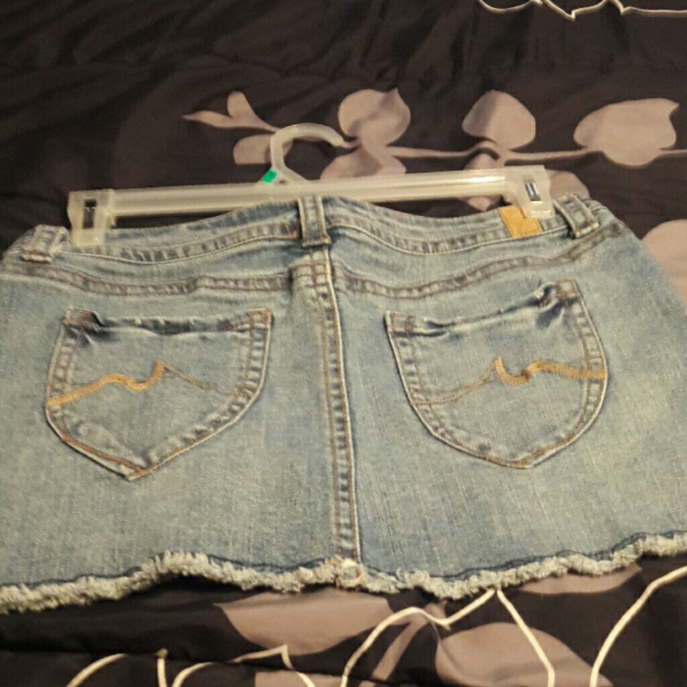 jean skirt - Picture 2 of 3