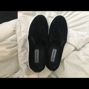 Steve Madden slip on's