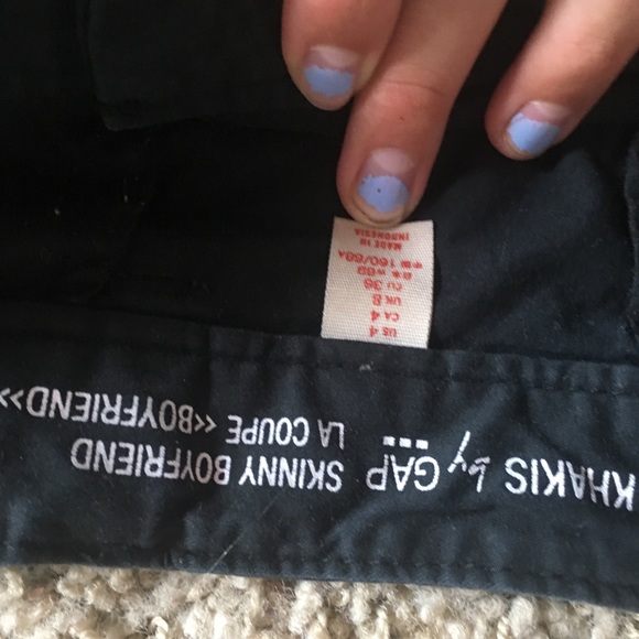 Black shorts - Picture 3 of 3