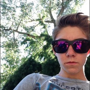 Meet your Posher, Zak