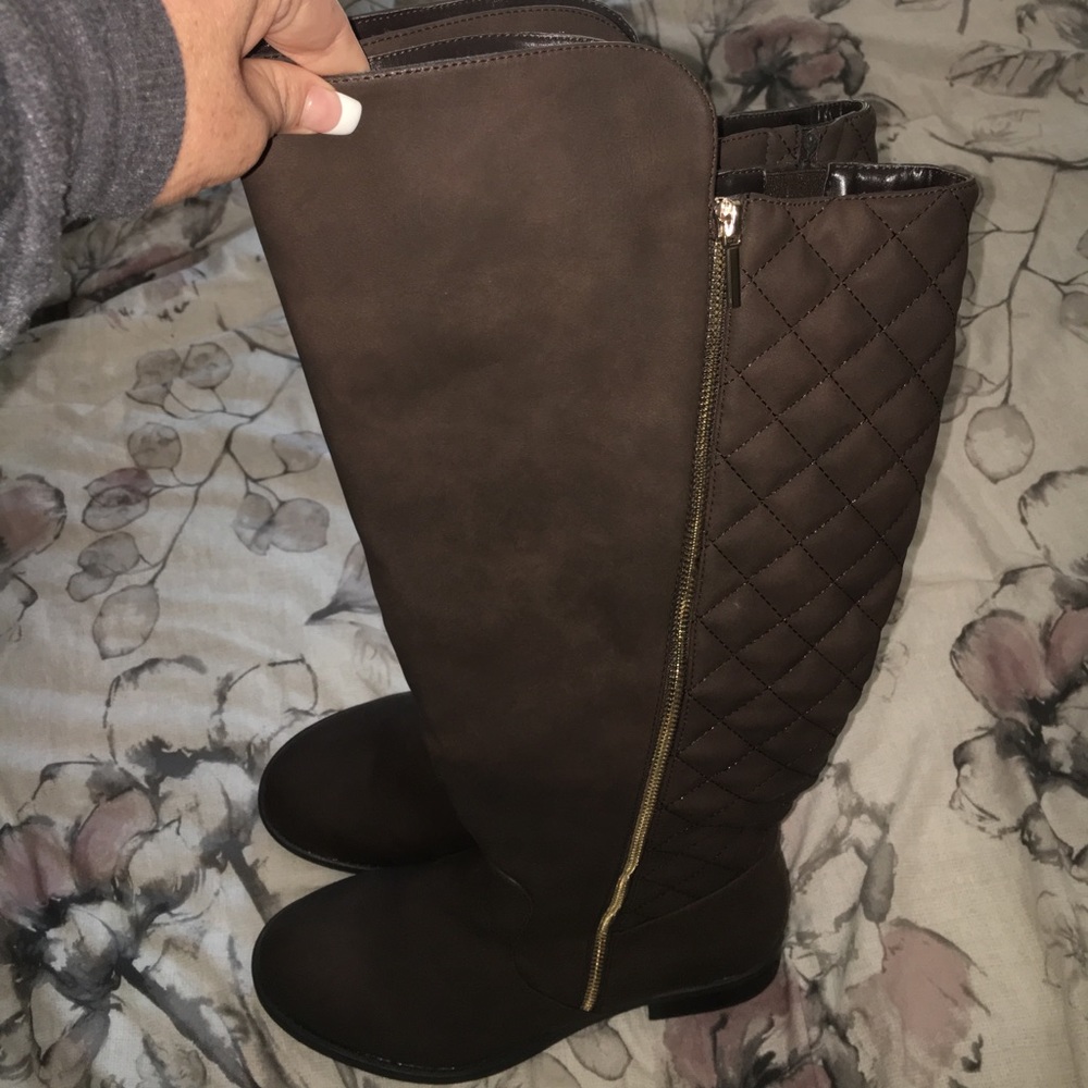 Size 10 Torrid Boot Wide Calf