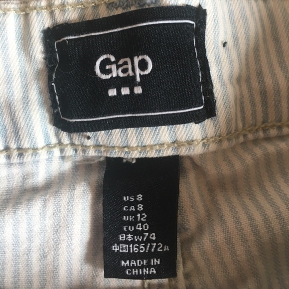 Striped shorts - Picture 3 of 3