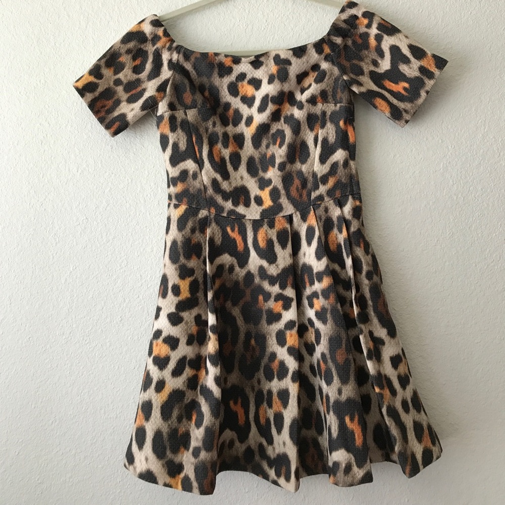 H&m leopard off the shoulder dress
