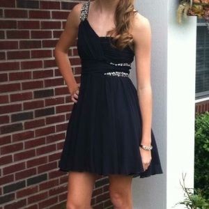 Size 5 homecoming dress