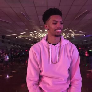 Meet your Posher, Devin