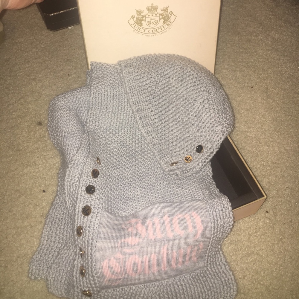 Juicy Couture grey hat and scarf set