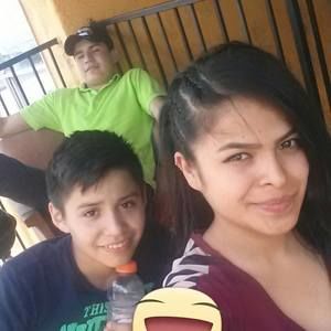 Meet your Posher, Adolfo