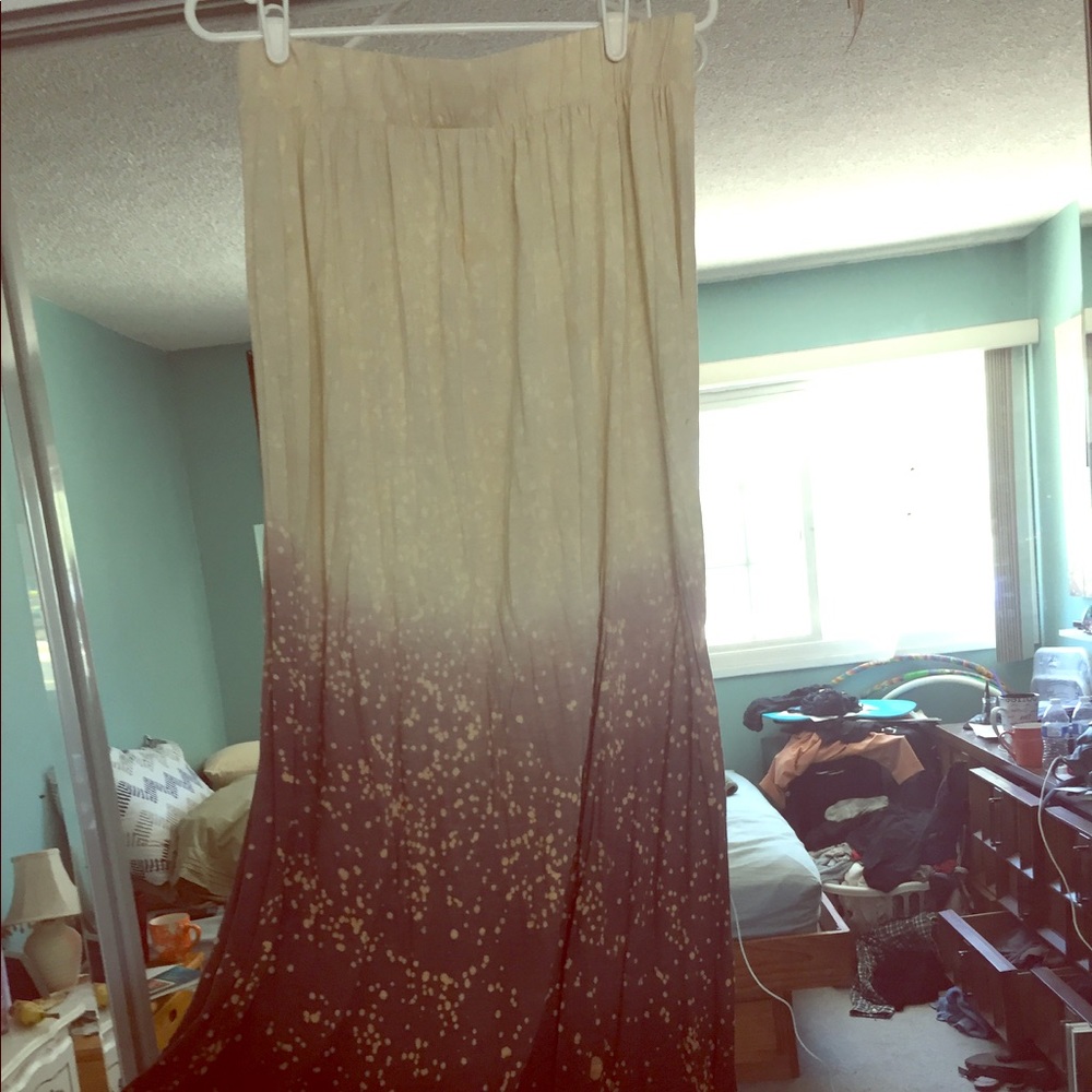 Brown/cream maxi skirt from UO