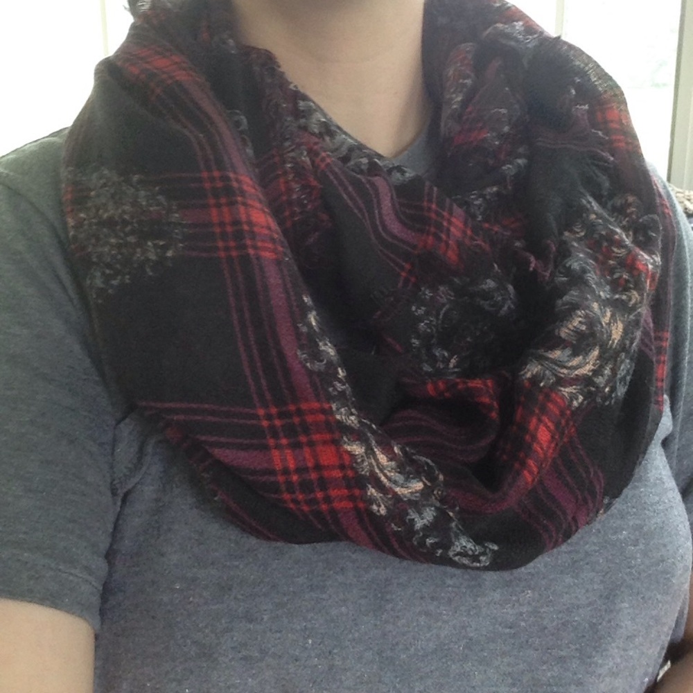 Infinity scarf, Skull and Plaid design, OS