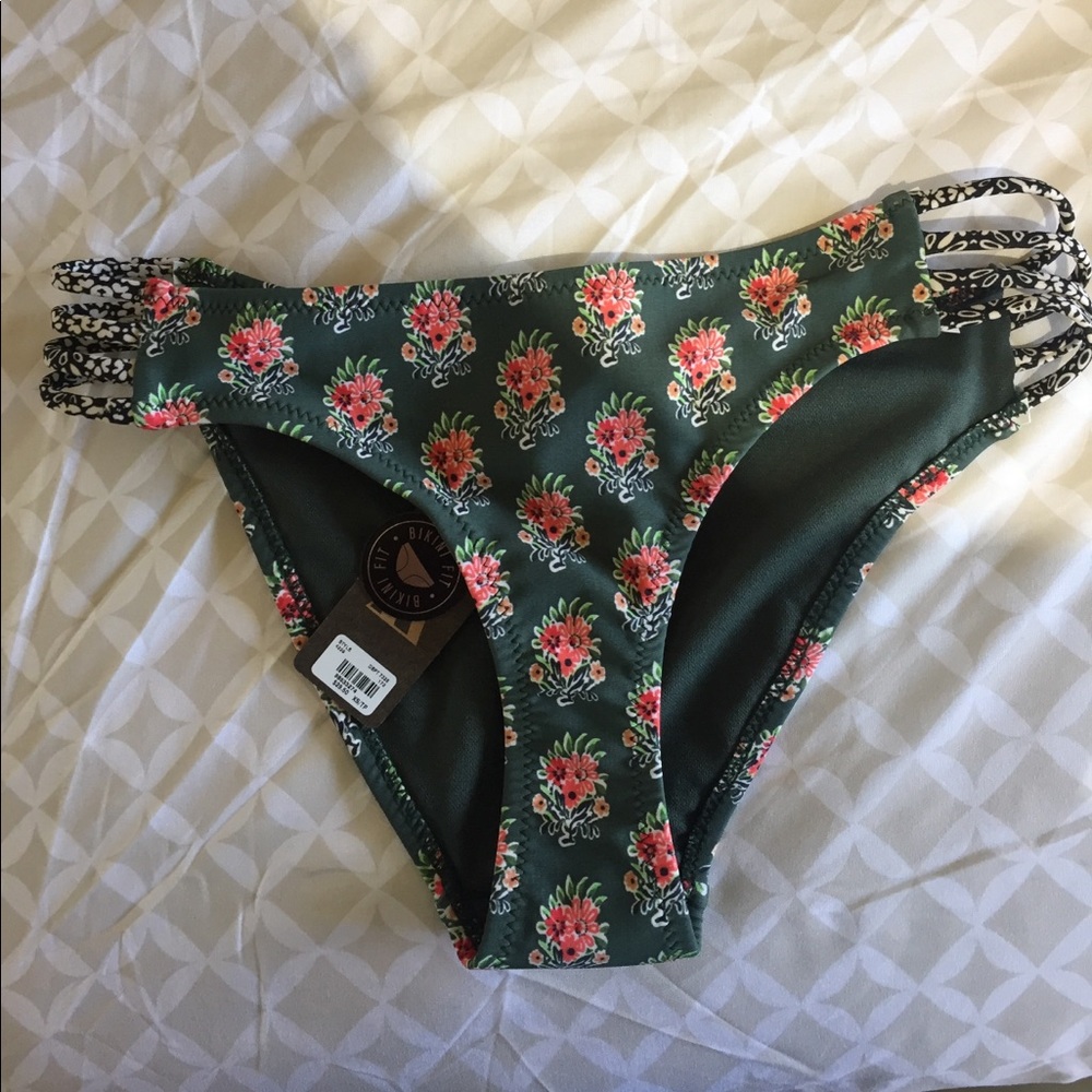 Bathing suit