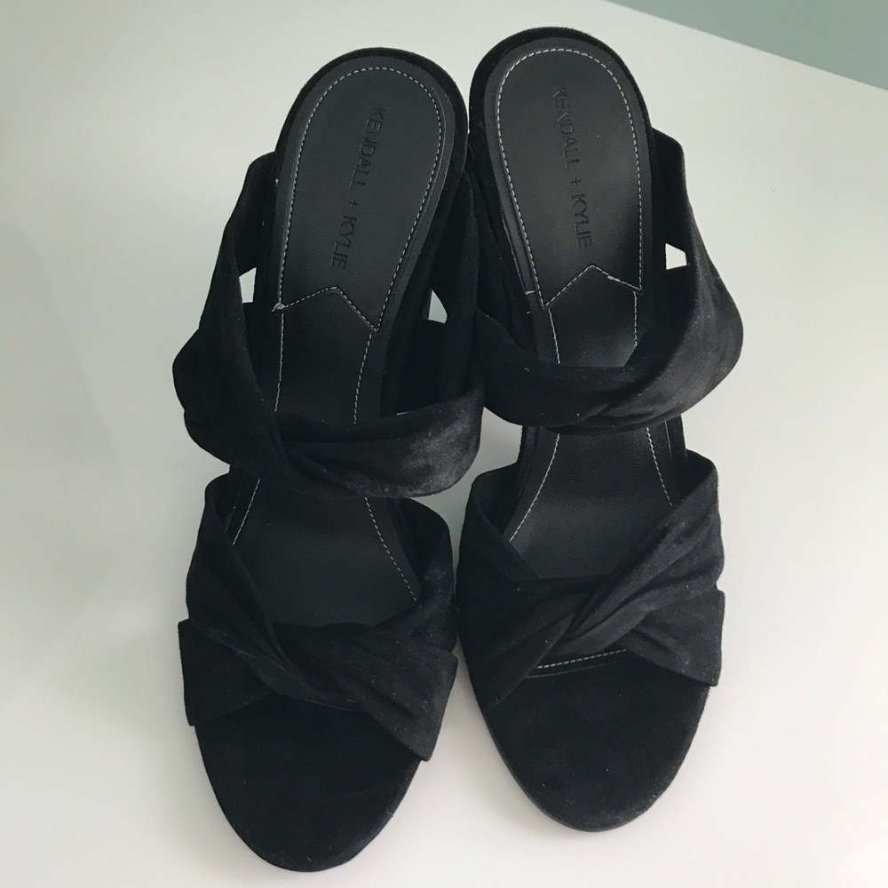 Kendall and Kylie Demy sandals
