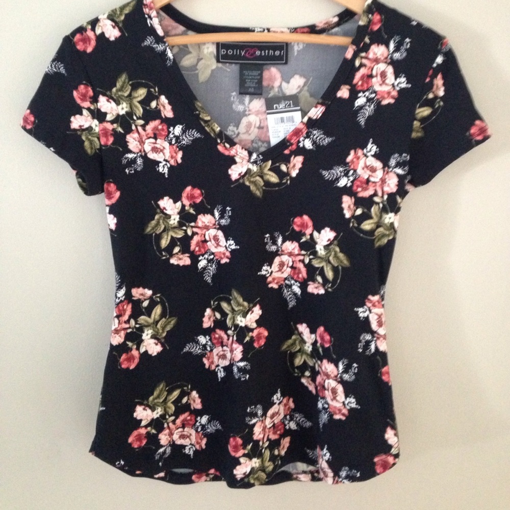 NWT Black floral print top