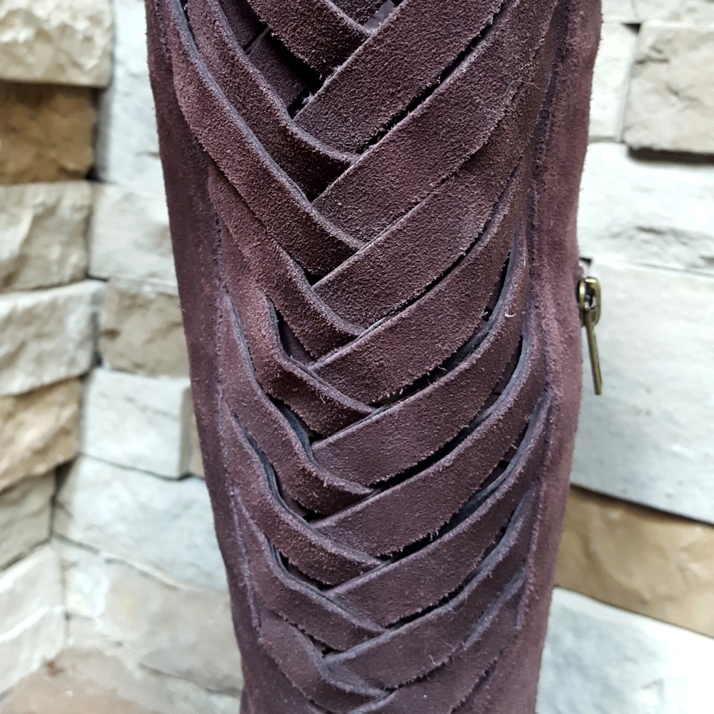 Boots - Picture 5 of 7