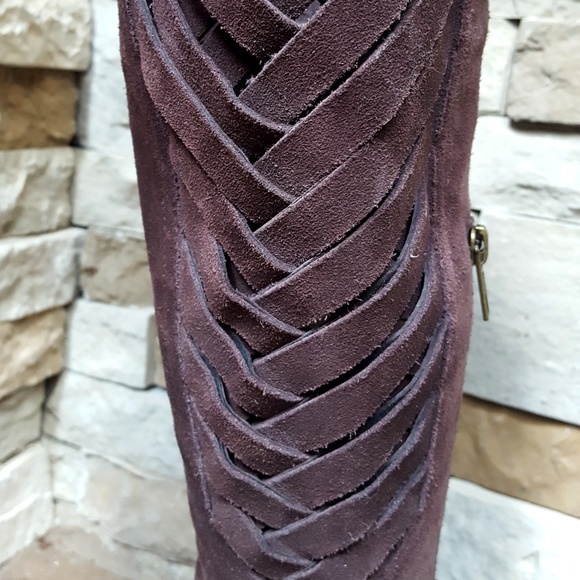 Boots - Picture 5 of 7