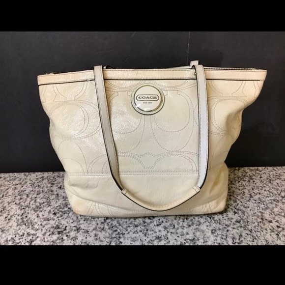 Coach Cream Purse/ bag - Picture 1 of 4
