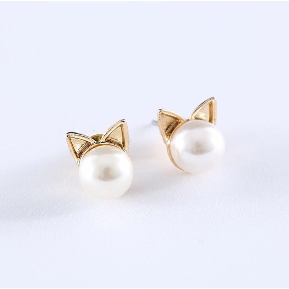 🆕 "Here Kitty Kitty" Stud Earrings - Picture 2 of 3