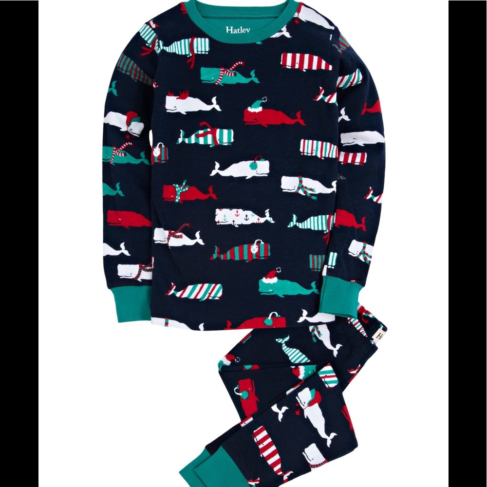 DISO Hatley Christmas Whales in a 2T
