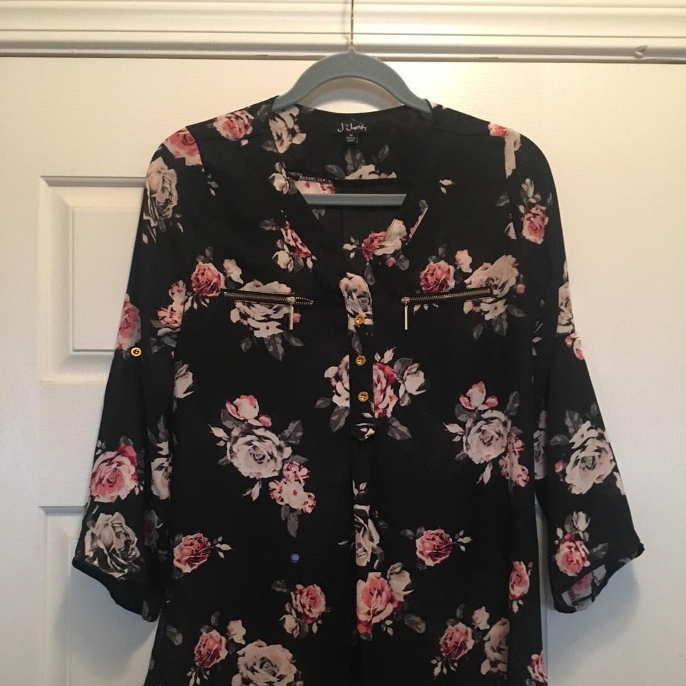 I is for Justify woman's floral top in medium
