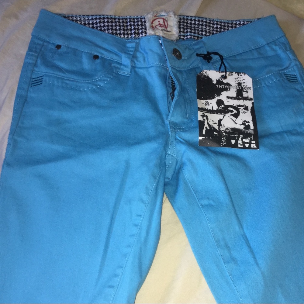 Hot Topic Skinny Pants Blue Size 0 NWT Chor Brand