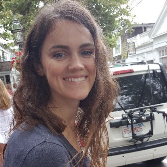 Meet your Posher - Picture 2 of 3