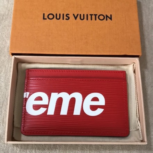 Louis Vuitton Accessories - LOUIS VUITTON X SUPREME CARD HOLDER RED PORTECARTE