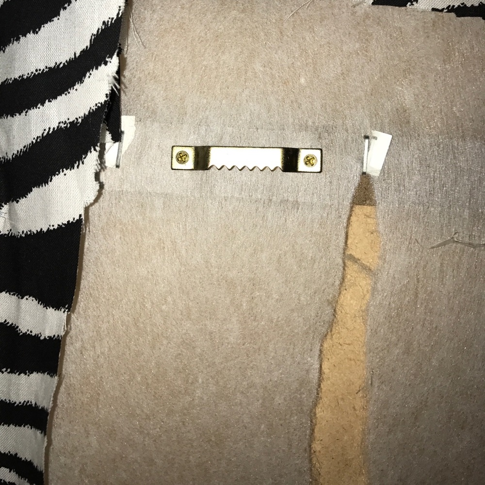 Zebra Patterned Board - Picture 4 of 5