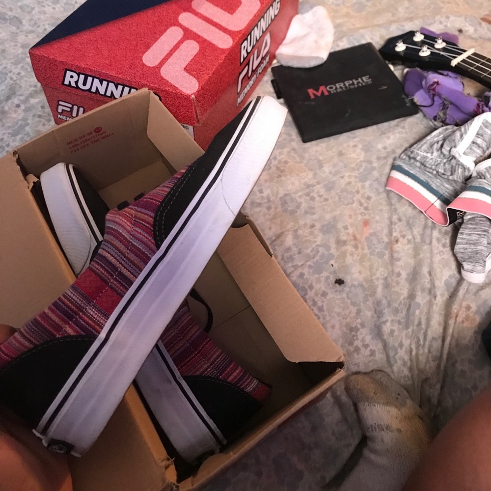 Vans - Picture 2 of 3