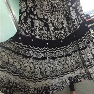 Comfy black/white maxi skirt