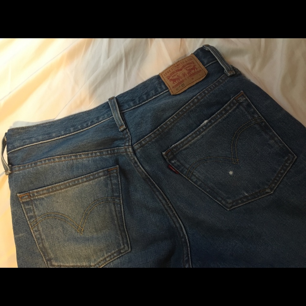 DISTRESSED 501 LEVIS