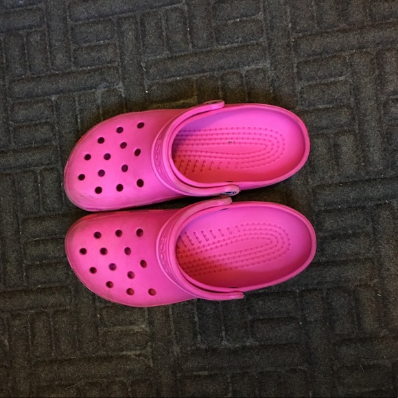 CROCS Shoes - pink crocs 💗