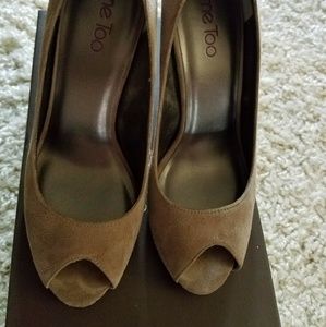 Me Too peep toe pumps