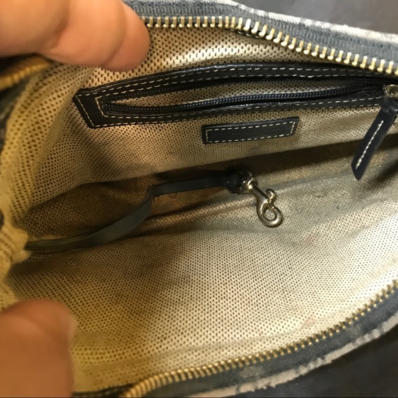 Dooney & Bourke Bag/Purse - Picture 6 of 7