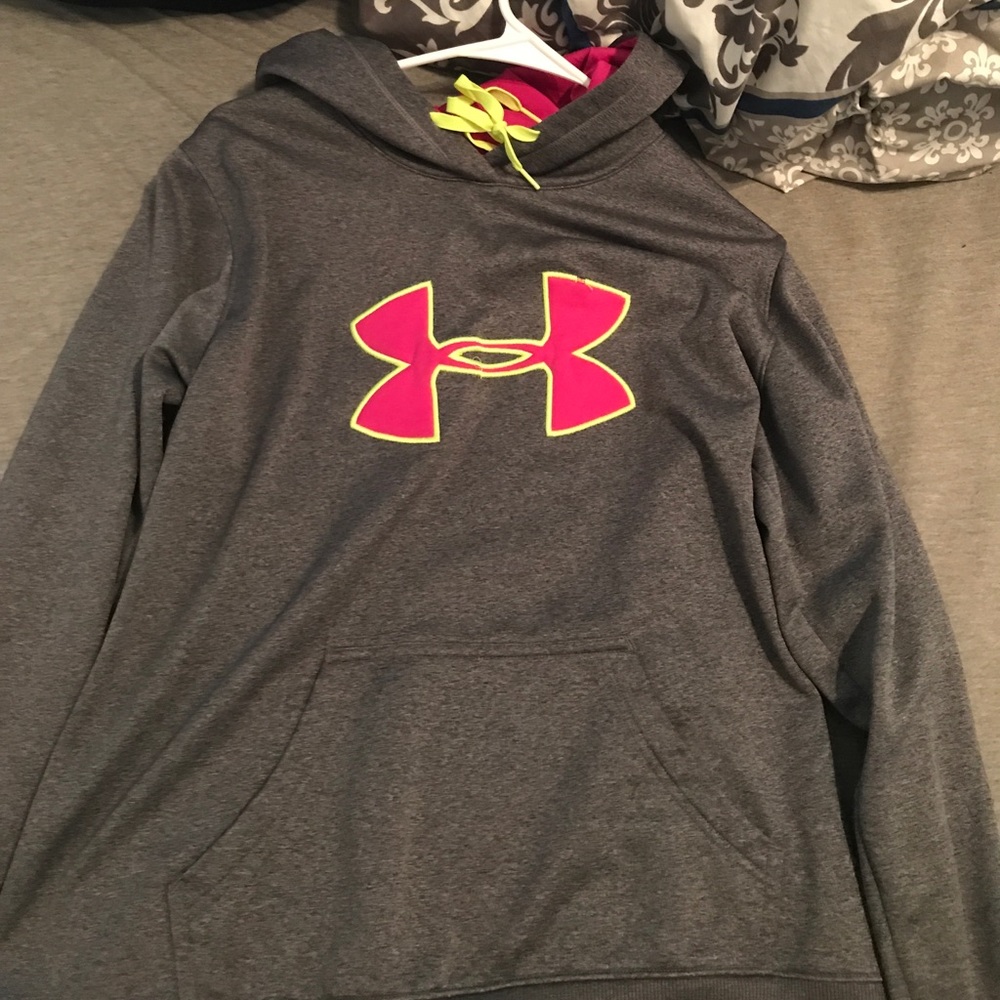 Under Armour size Large Hoodie