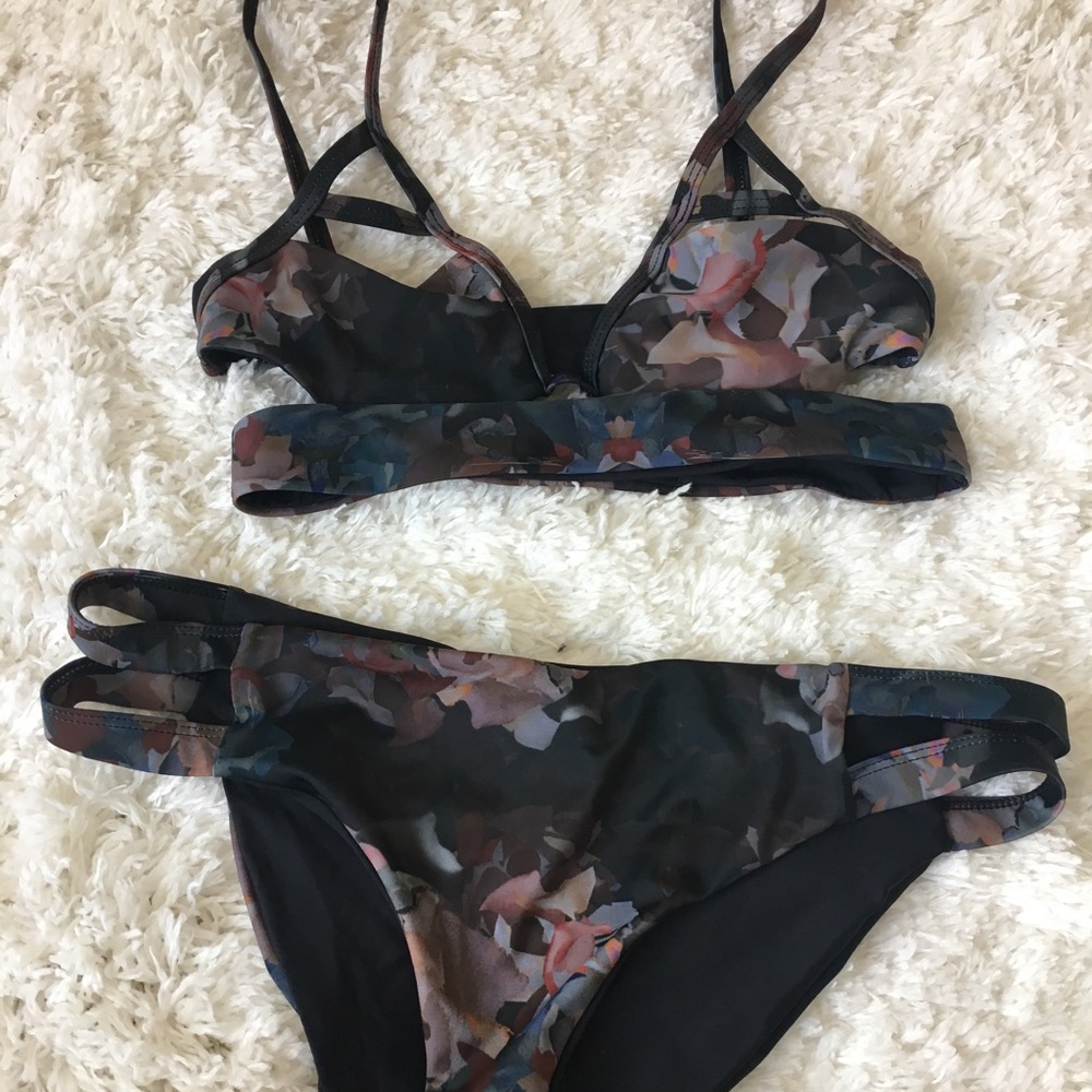 Tavik Swimwear bikini