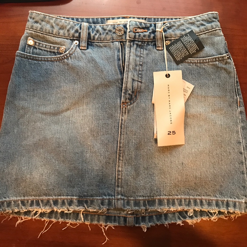 Marc by Marc Jacobs icon mini denim skirt