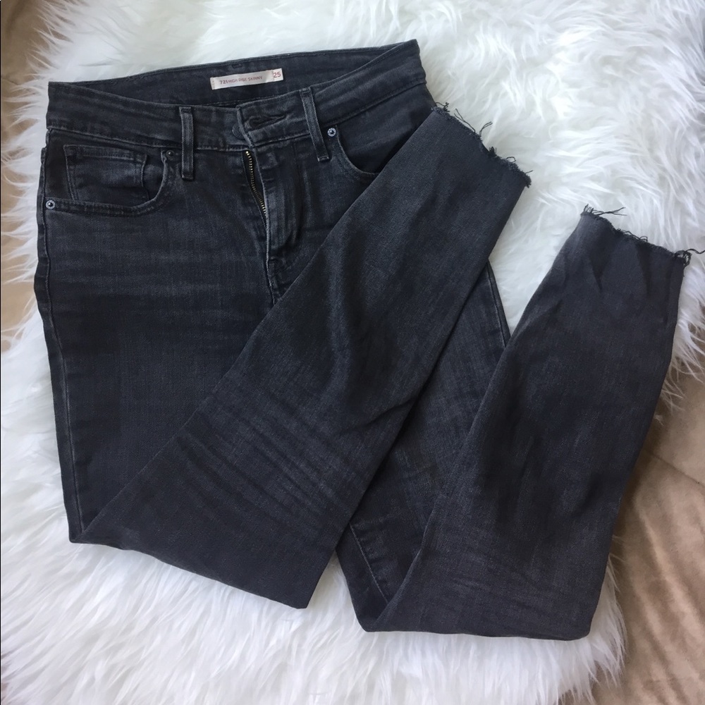 Levi's 721 high rise skinny SIZE25
