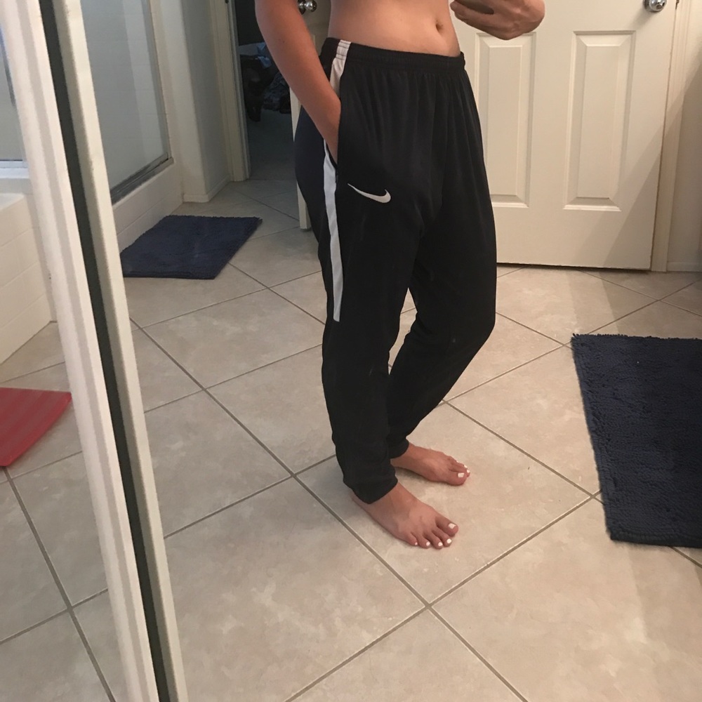 NWOT Nike Dri-Fit Soccer/Track Sweat Pants