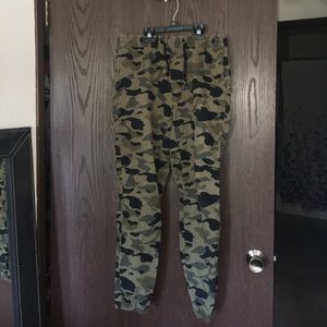 H&M camo joggers