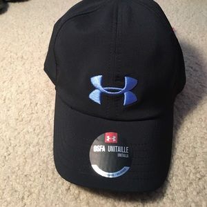 Black Under Armour Hat NWT
