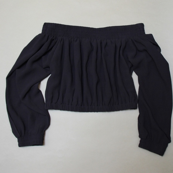 Tobi Tops - TOBI long sleeve cropped off the shoulder op