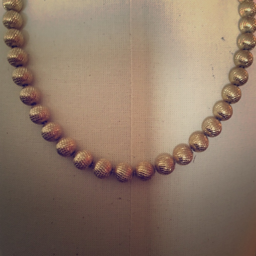 Vintage Coro gold ball necklace
